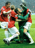 Edwin Van Der Sar - Manchester United - Moscow 2008 - 16 x 12 Autographed Picture