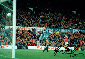 Mark Hughes - Manchester United - 12 x 8 Autographed Picture