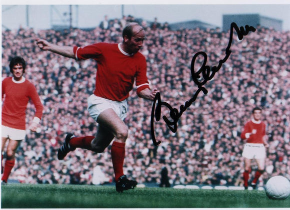 Sir Bobby Charlton - Manchester United - 6 x 4 Autographed Picture