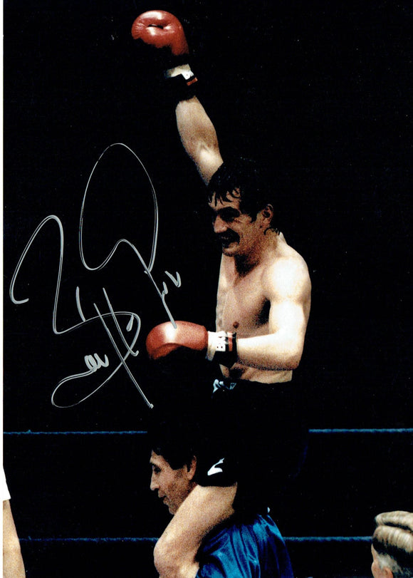 Barry McGuigan - 7 x 5 Autographed Picture