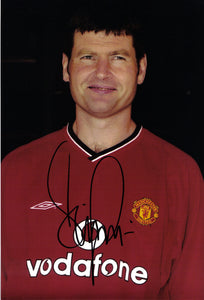 Denis Irwin - Manchester United - 12 x 8 Autographed Picture