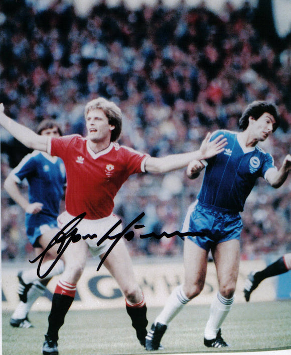 Gordon McQueen - Manchester United - 7 x 5 Autographed Picture