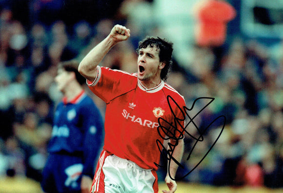Mark Hughes - Manchester United - 12 x 8 Autographed Picture