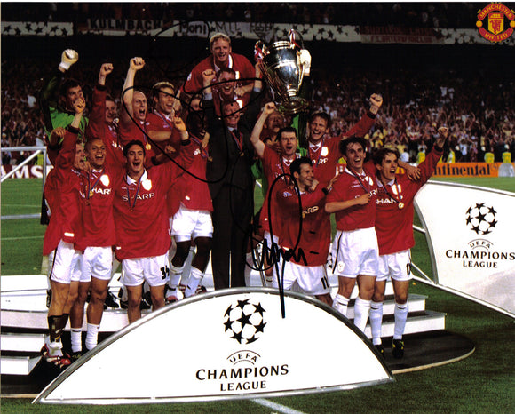 Denis Irwin - Manchester United - Treble Winner - 10 x 8 Autographed Picture