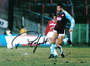 Paul McGrath - Aston Villa - 9 x 6 Autographed Picture