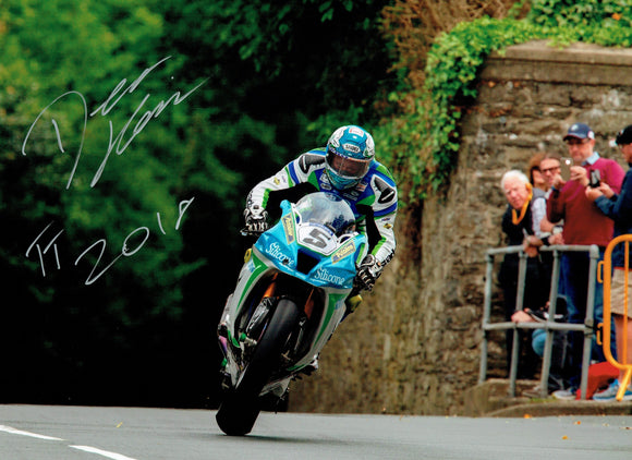 Dean Harrison - Quarter Bridge Approach - TT 2018 - 10 x 8 Autographed Picture
