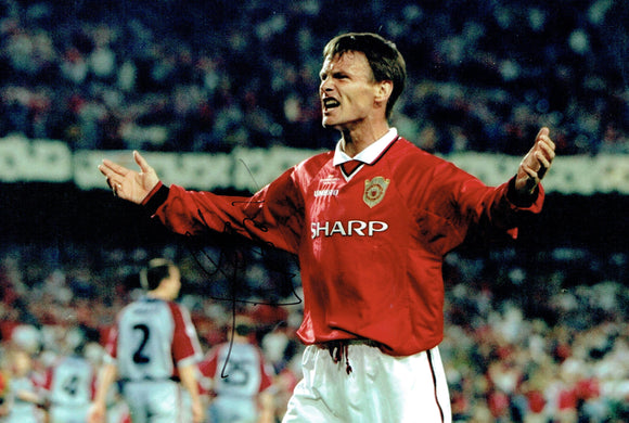 Teddy Sheringham - Manchester United - Treble - 12 x 8 Autographed Picture