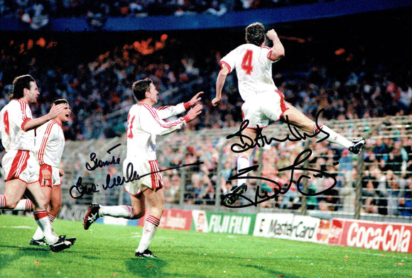 Steve Bruce & Brian McClair - Manchester United - 1991 Cup Winners Cup Final - 12 x 8 Autographed Picture