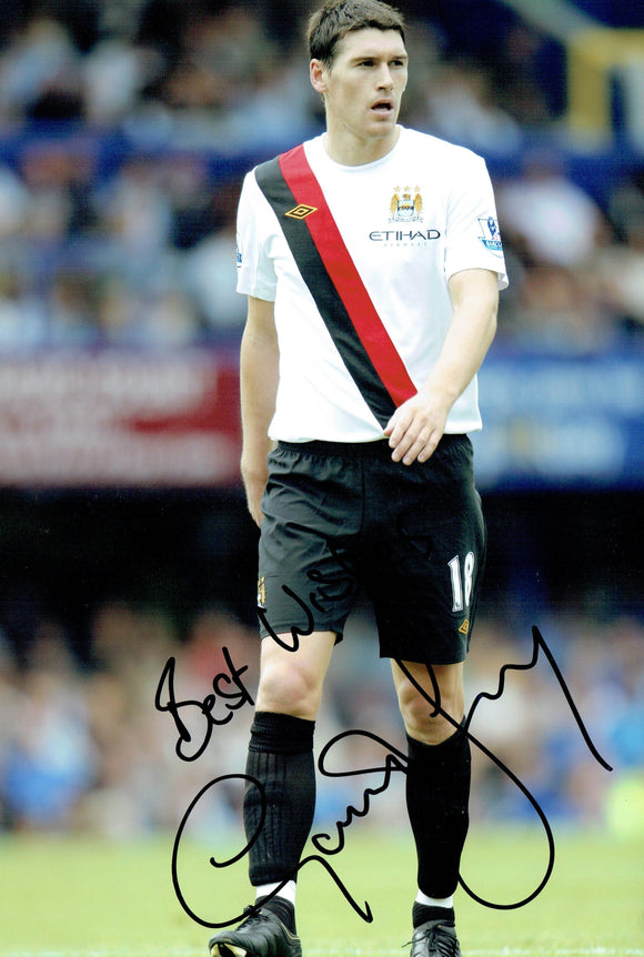 Gareth Barry - Manchester City - 12 x 8 Autographed Picture