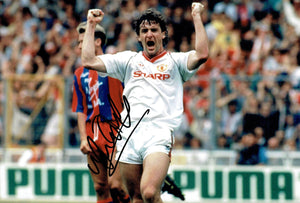 Mark Hughes - Manchester United - 1990 F.A.Cup Final - 12 x 8 Autographed Picture
