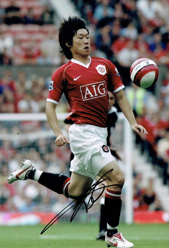 Ji Sung Park - Manchester United - 10 x 8 Autographed Picture