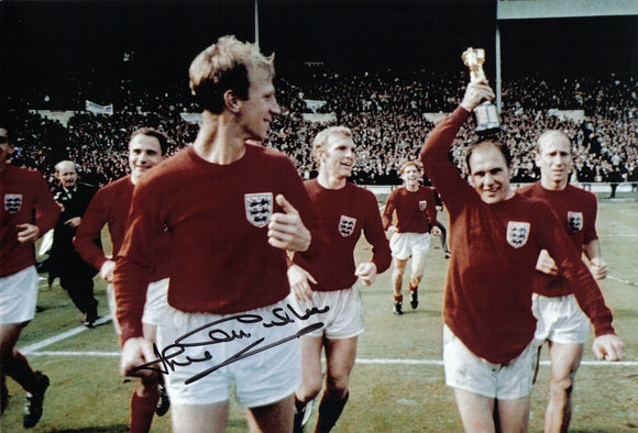 Jack Charlton - England - 1966 World Cup Final - 12 x 8 Autographed Picture