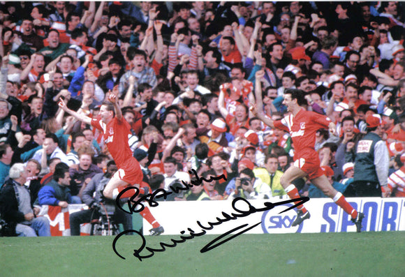 Ronnie Whelan - Liverpool F.C. - 12 x 8 Autographed Picture